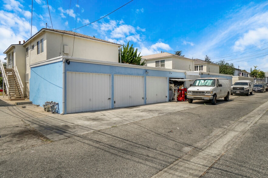 More Photos Of 12314 Washington Pl, Los Angeles Apartments For Sale