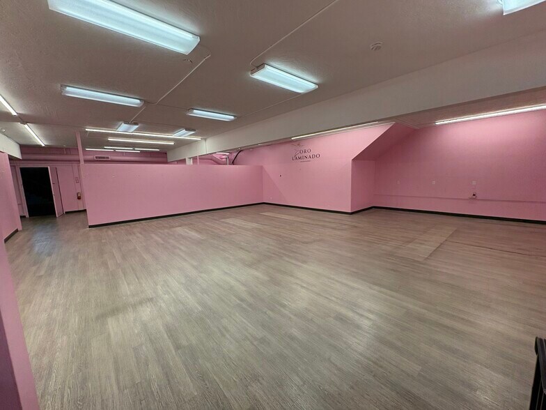 More Photos Of 6800 SW Beaverton Hillsdale Hwy, Portland Freestanding For Lease