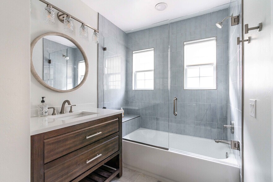 More Photos Of 4851-4855 Narragansett Ave, San Diego Apartments For Sale