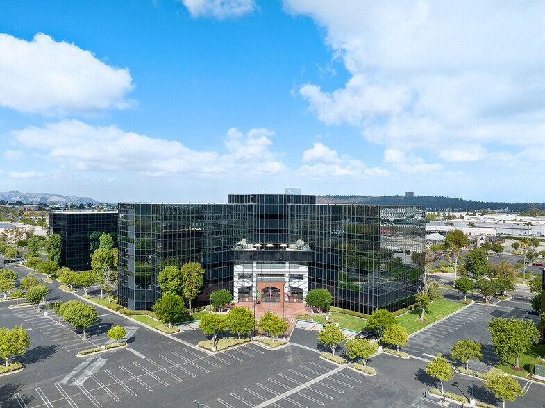 More Photos Of 17800 Castleton St, City of Industry Office For Lease