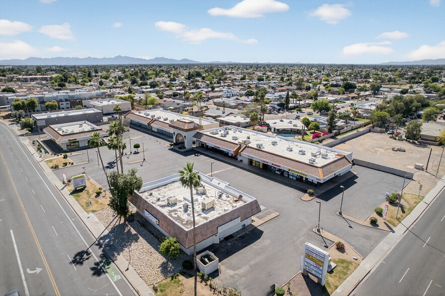 More Photos Of 11846 N 28th Dr, Phoenix Freestanding For Sale