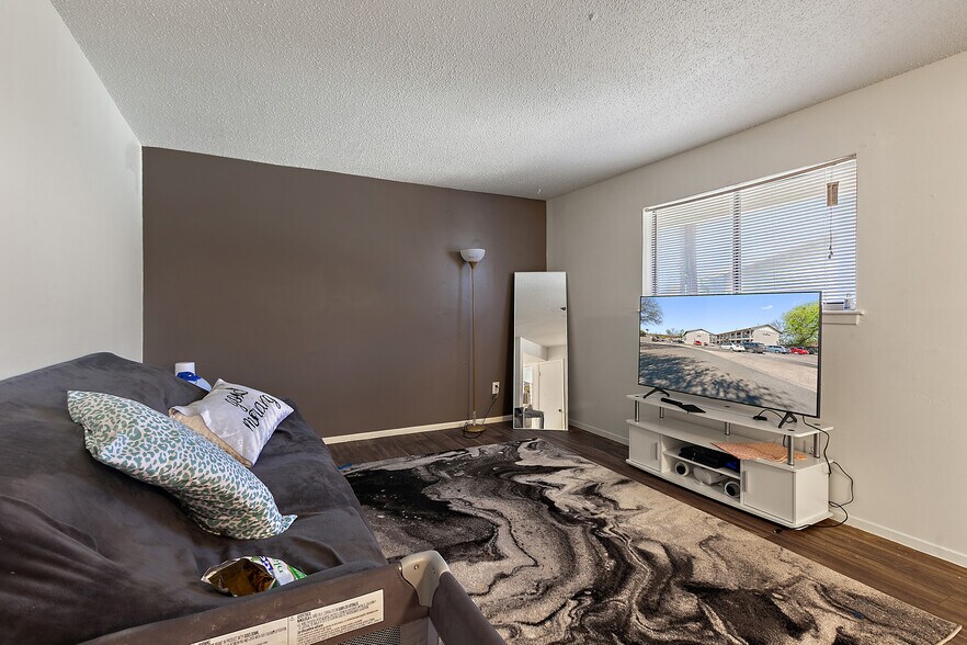 More Photos Of 8502 Dryfield Dr, Austin Apartments For Sale