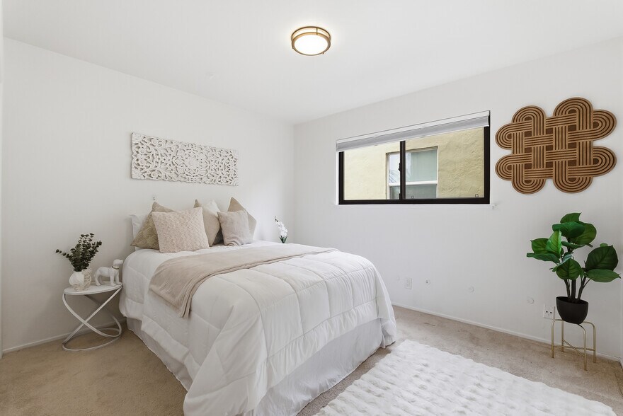 More Photos Of 517 Stannage Ave, Albany Apartments For Sale