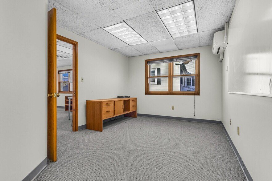 More Photos Of 345 Boston Post Rd, Sudbury Office For Lease