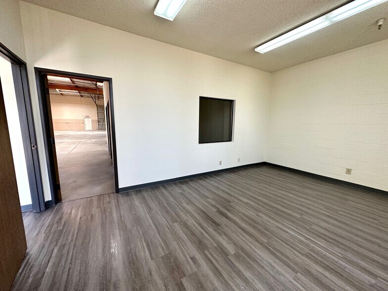 More Photos Of 10829 Central Ave, South El Monte Warehouse For Lease