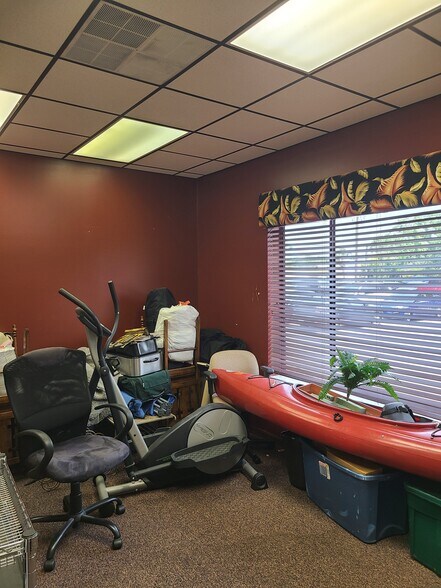 More Photos Of 3023 Eastland Blvd, Clearwater Office For Sale
