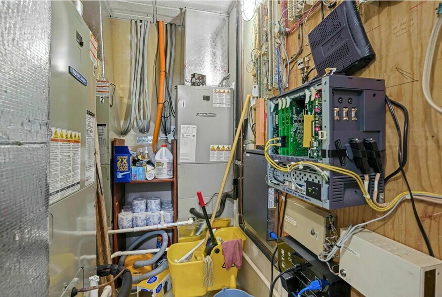 More Photos Of 41670 Courthouse Dr, Leonardtown Office For Sale