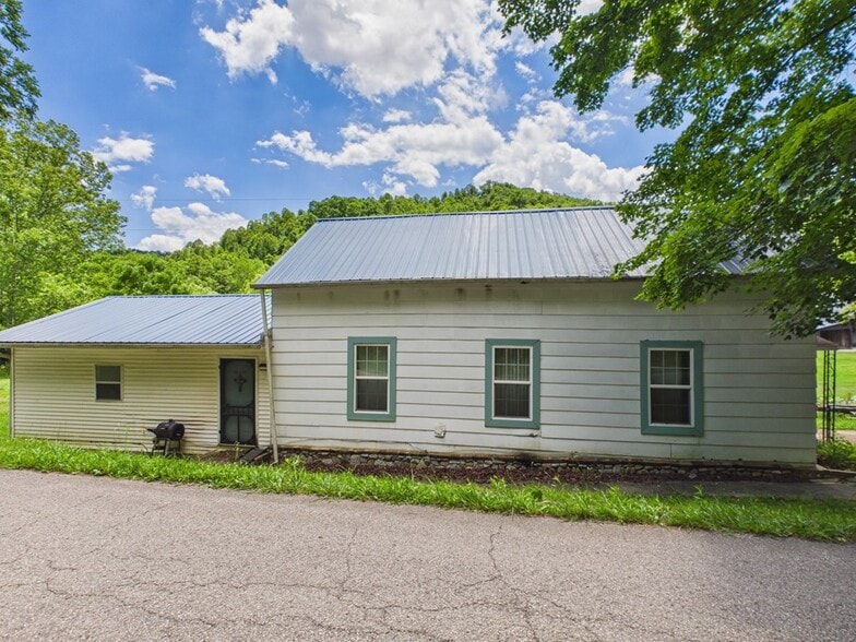 More Photos Of 2071 Mattie Rd, Louisa Religious Facility For Sale