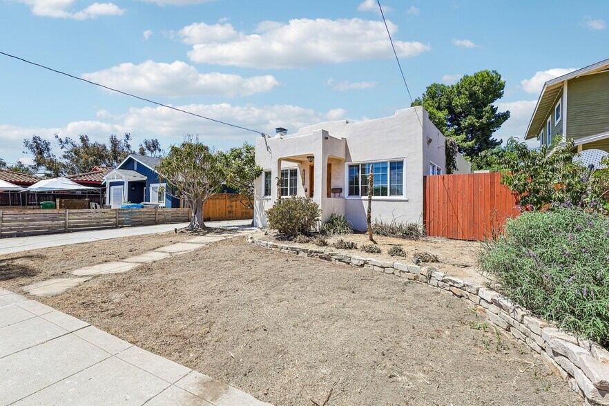 More Photos Of 3378 N Mountain View Dr, San Diego Apartments For Sale