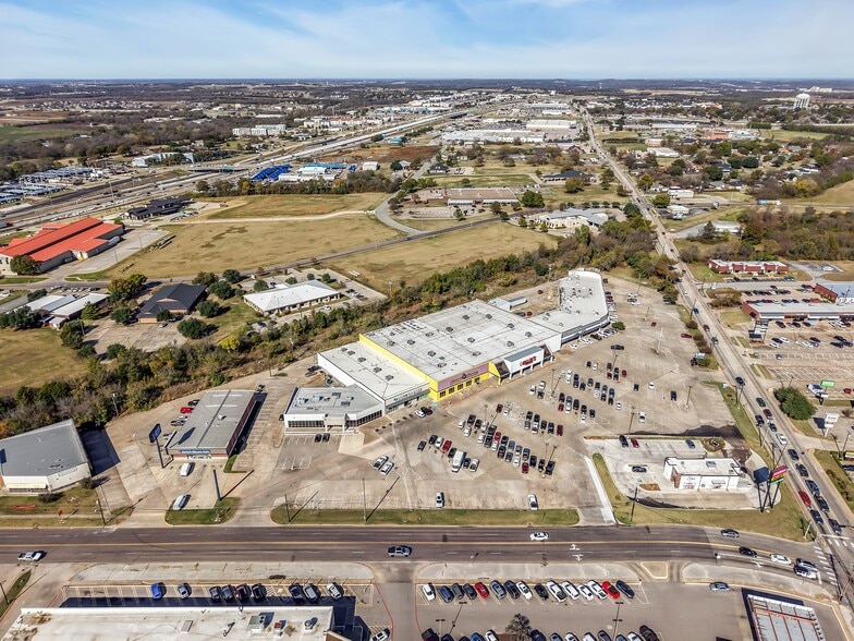 More Photos Of , Sherman General Retail For Sale