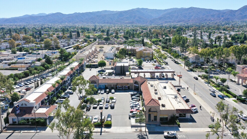 More Photos Of 1252 W 6th St, Corona Storefront For Sale