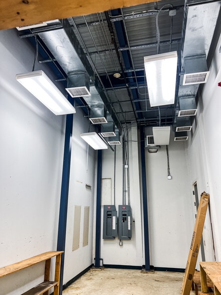 More Photos Of 120 W Harrison St, Tallahassee General Retail For Lease