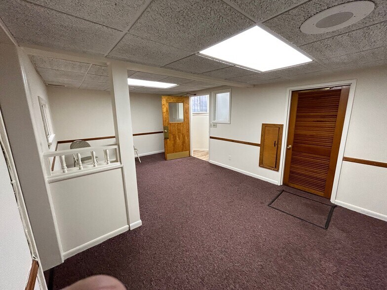 More Photos Of 450 Bay Ridge Pky, Brooklyn Office Residential For Lease