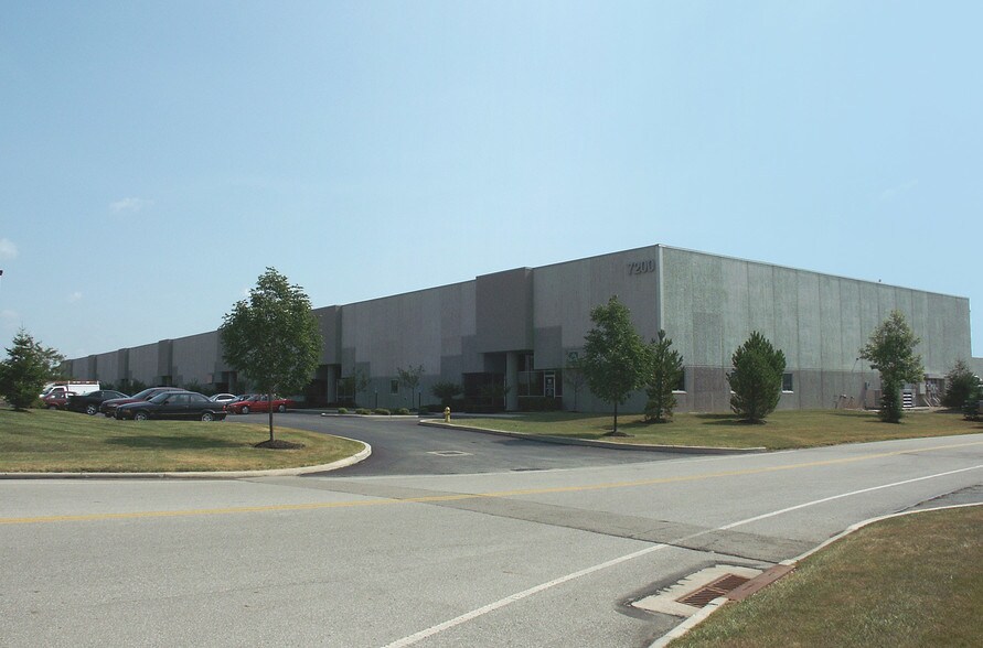 More Photos Of 7200 Alum Creek Dr, Columbus Showroom For Lease