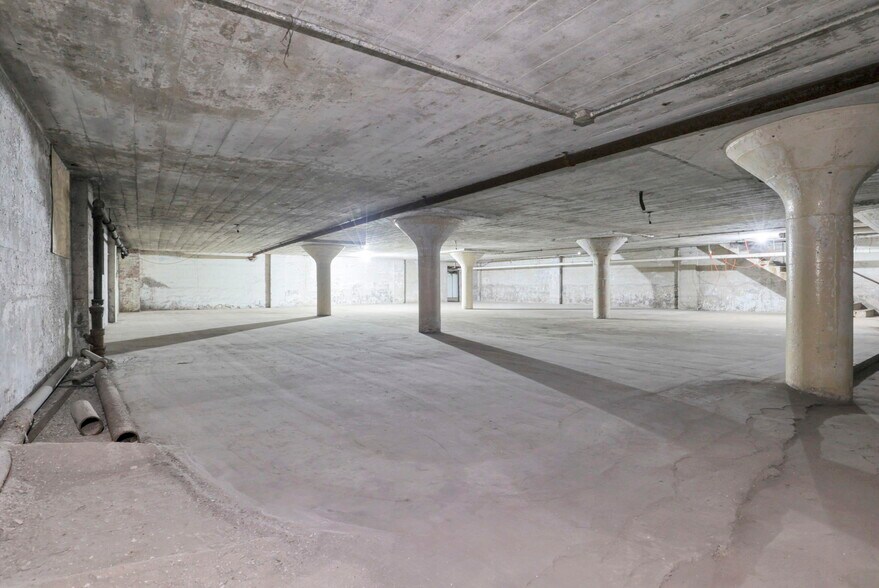 More Photos Of 435 N Elizabeth St, Lima Warehouse For Sale