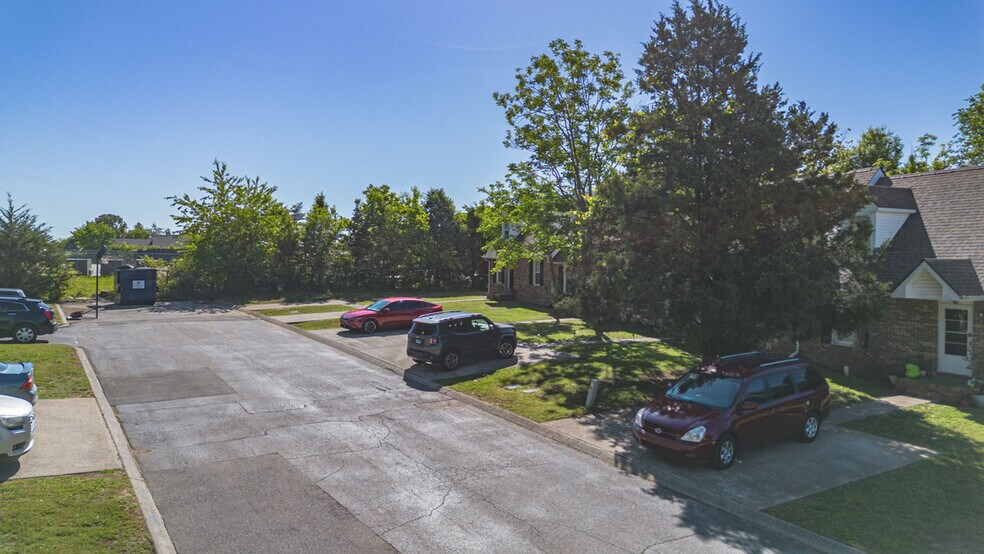 More Photos Of 279B Harrier ct, Clarksville Apartments For Sale
