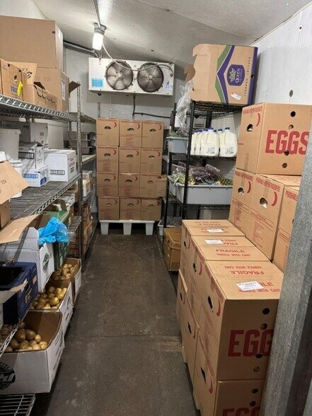 More Photos Of 244 N Pioneer Park Rd, Westfield General Retail For Sale