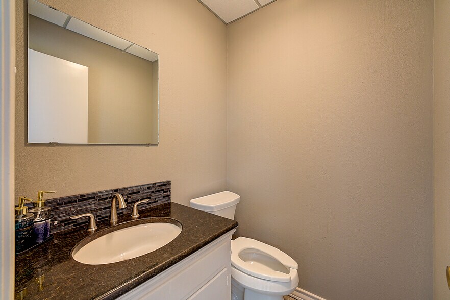 More Photos Of 1015 E 35th St, Texarkana Medical For Sale