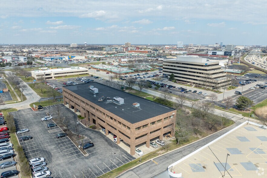 More Photos Of 1401 Branding Ave, Downers Grove Office For Lease