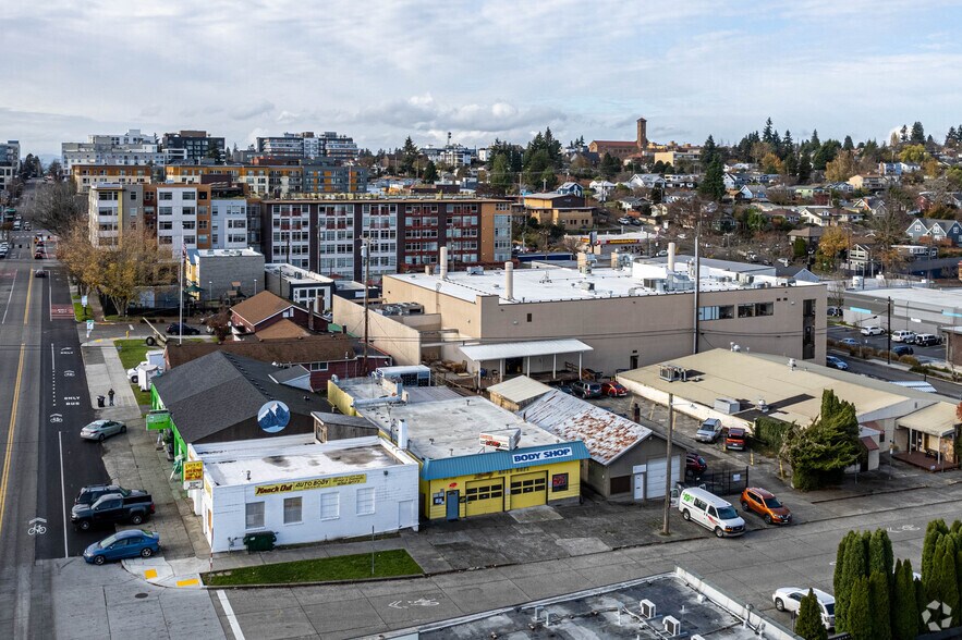 More Photos Of 4623 36th Ave SW, Seattle Auto Repair For Sale