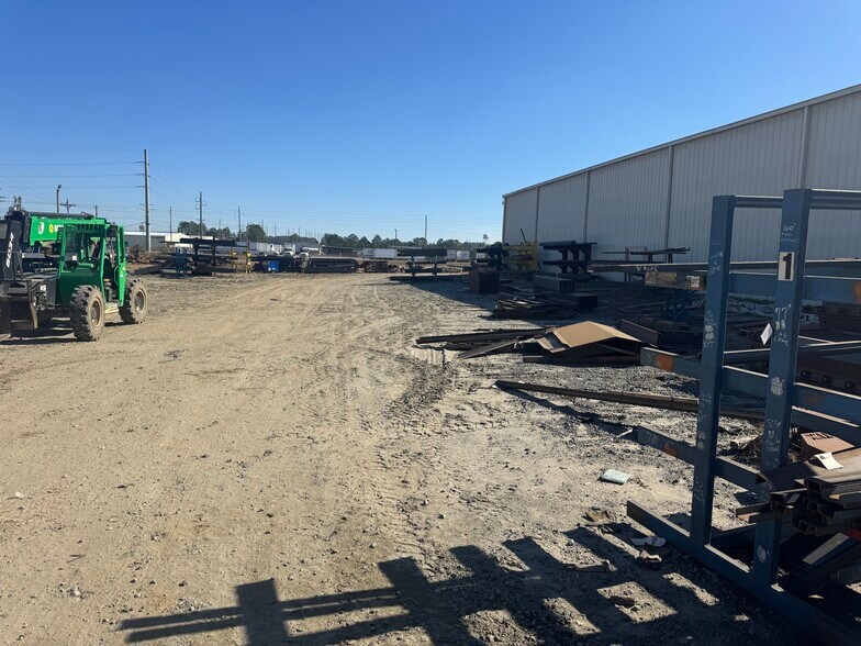 More Photos Of 502 Midway Rd, Cordele Showroom For Lease