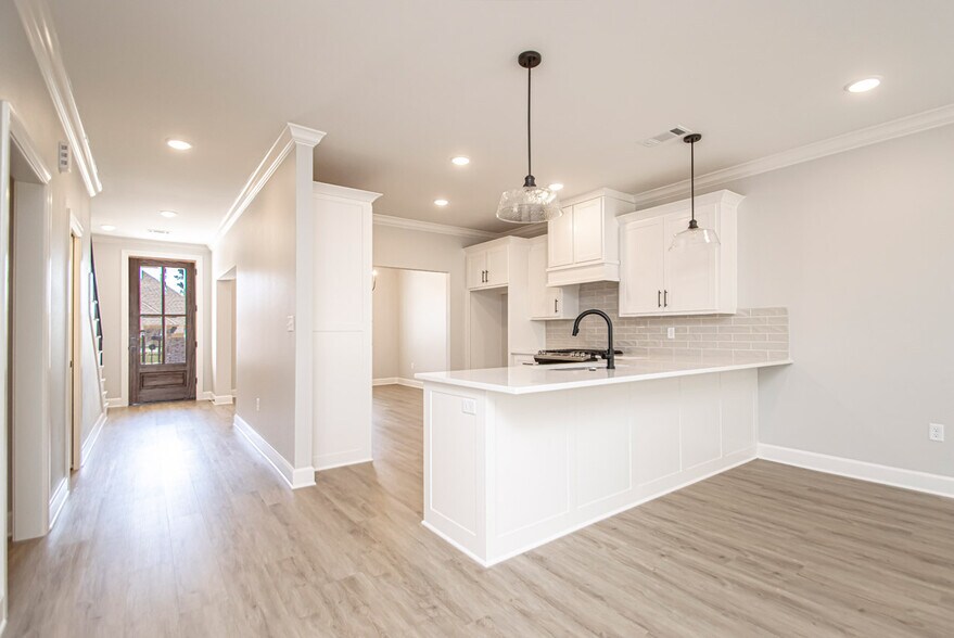 More Photos Of 206 Kanis Ridge Dr, Little Rock Multifamily For Sale