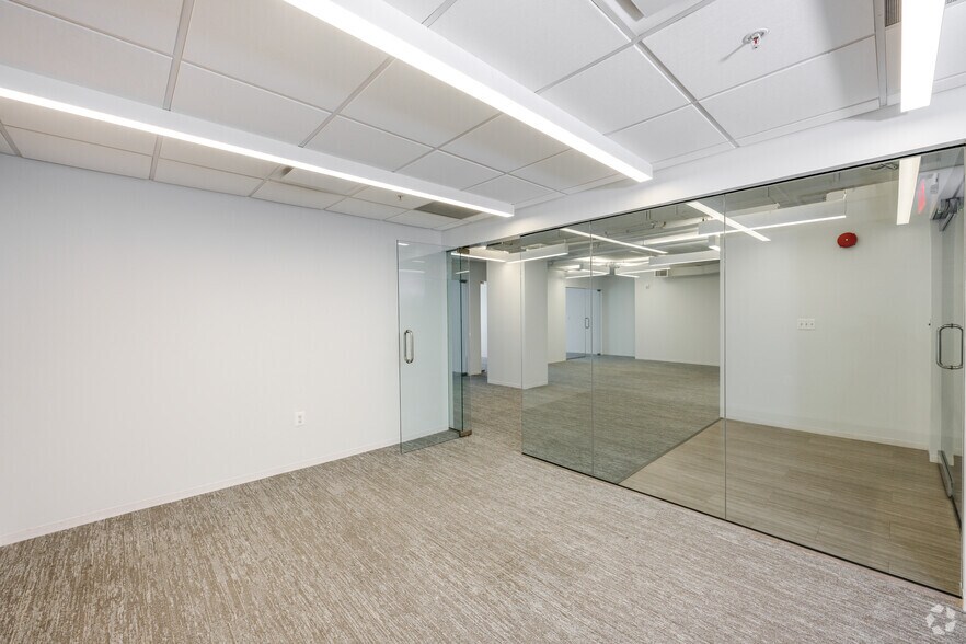 More Photos Of 1901 Pennsylvania Ave NW, Washington Office For Lease