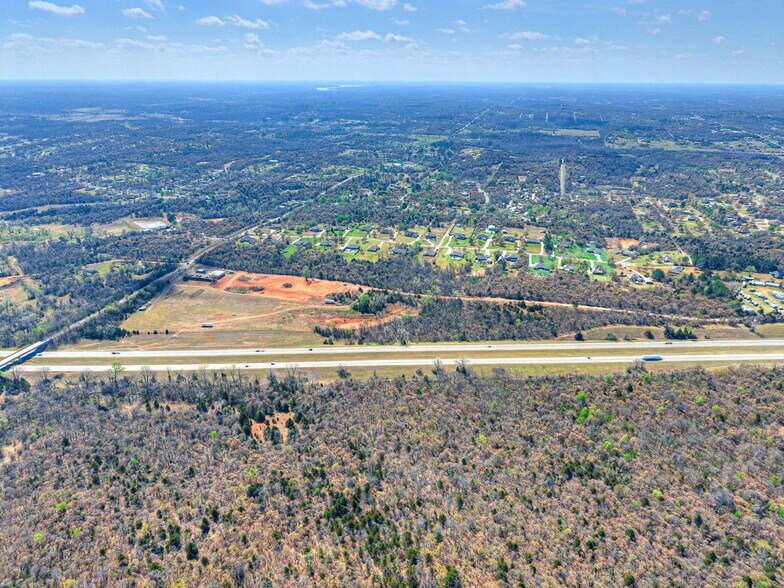 More Photos Of 6625 S Hiwassee Rd, Oklahoma City Showroom For Sale