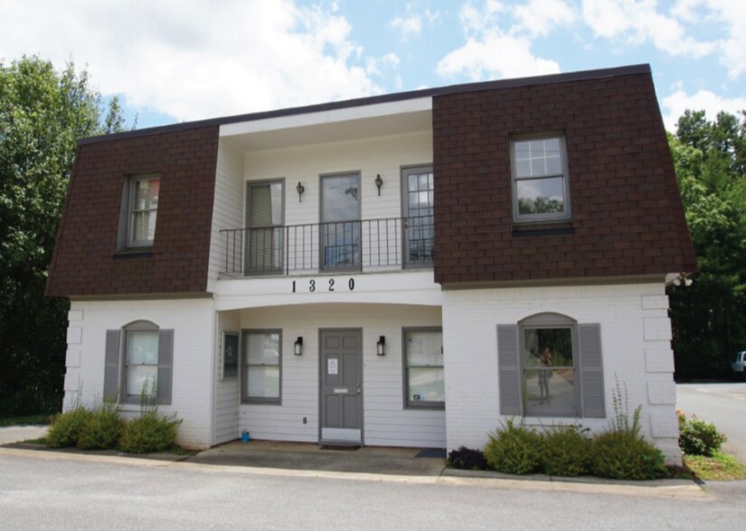 Primary Photo Of 1320 Matthews Mint Hill Rd, Matthews Office For Lease