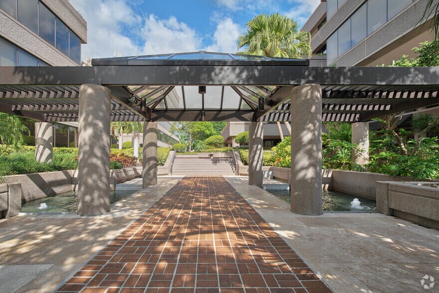 More Photos Of 11770 US Highway 1, Palm Beach Gardens Office For Lease