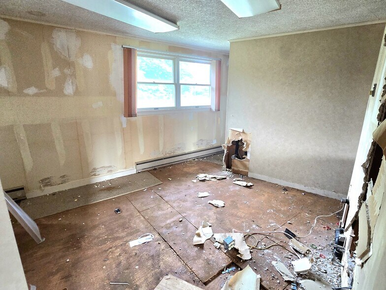 More Photos Of 420 Long Hill Rd, Groton Medical For Sale