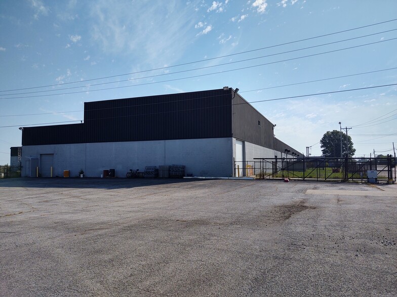 Primary Photo Of 1070 KY Highway 356, Cynthiana Manufacturing For Sale