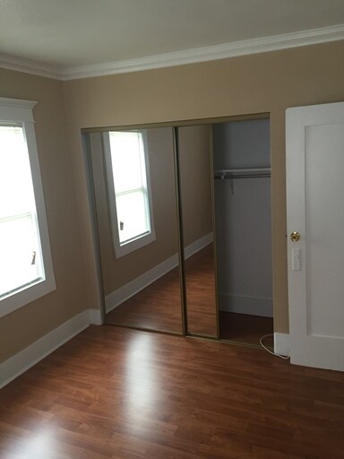 More Photos Of 1042 E Broadway, Long Beach Apartments For Sale
