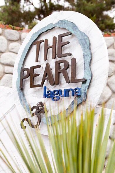 More Photos Of 21095 Raquel Rd, Laguna Beach Specialty For Sale