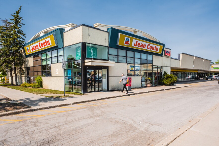 More Photos Of 1857 Boul René-Laennec, Laval Unknown For Lease