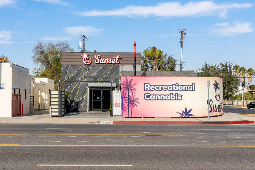 Primary Photo Of 11503 Burbank Blvd, North Hollywood Freestanding For Sale