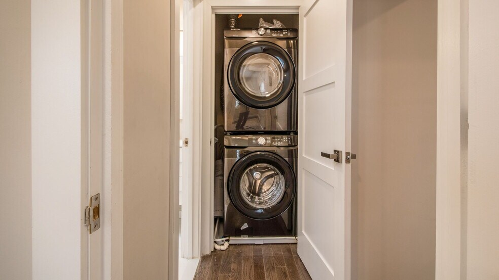 More Photos Of 1414 Pennsylvania Ave SE, Washington Apartments For Sale