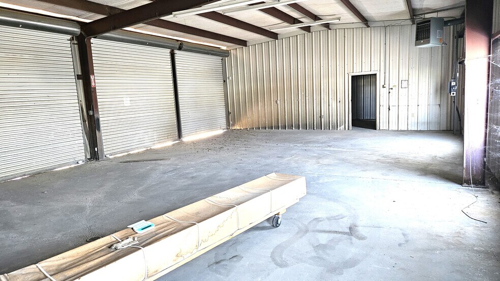 More Photos Of 12130 Us Highway 301 S, Statesboro Freestanding For Lease
