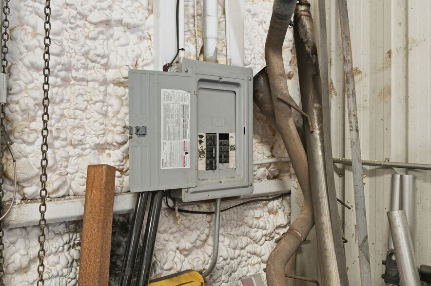 More Photos Of 20820 Fm-2854 Rd, Montgomery Auto Repair For Sale