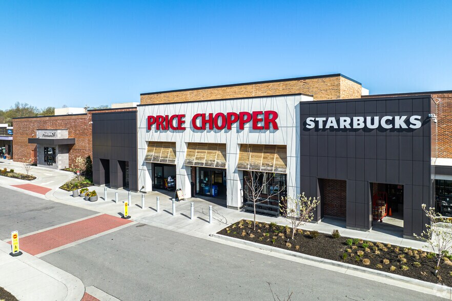 More Photos Of 3600-3840 W 95th St, Leawood Unknown For Lease