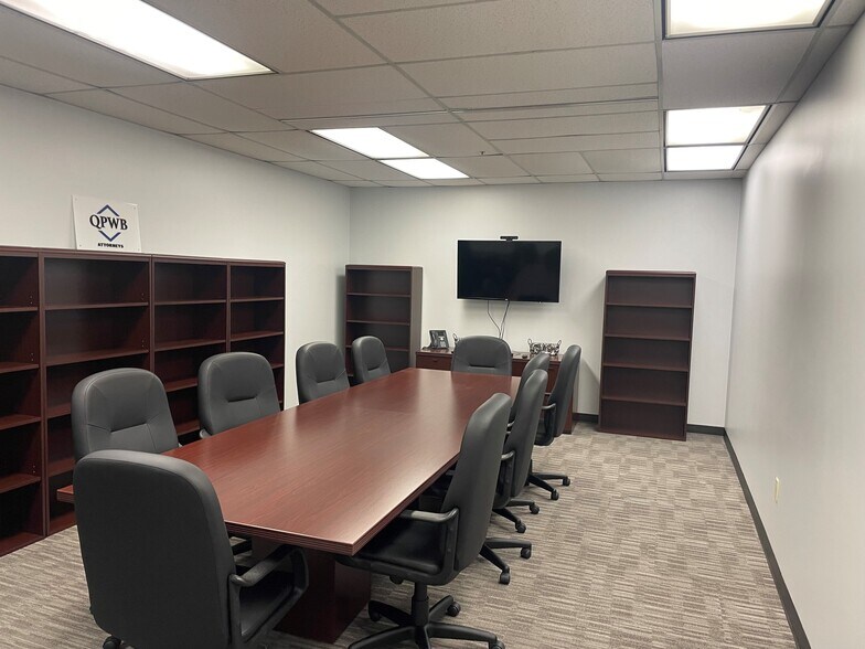 More Photos Of 3850 N Causeway Blvd, Metairie Loft Creative Space For Lease