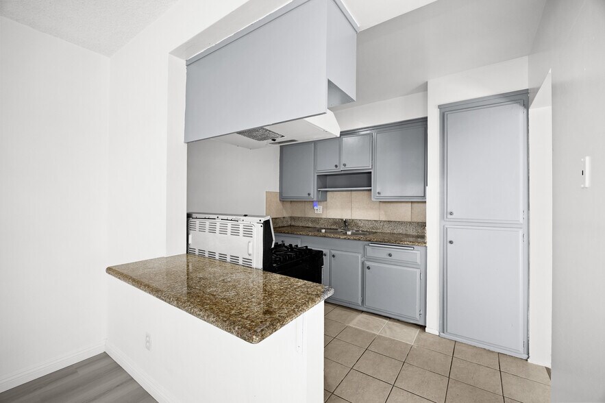 More Photos Of 616 Via Altamira, Montebello Apartments For Sale
