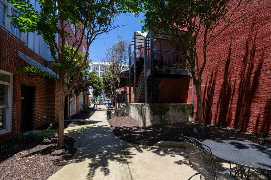 More Photos Of , Memphis Multifamily For Sale