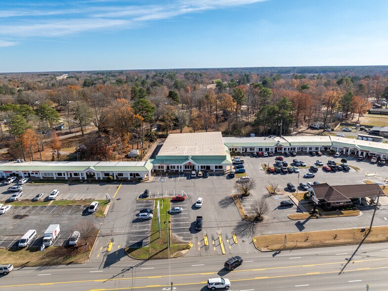 More Photos Of 3801 Camden Rd, Pine Bluff Storefront For Sale