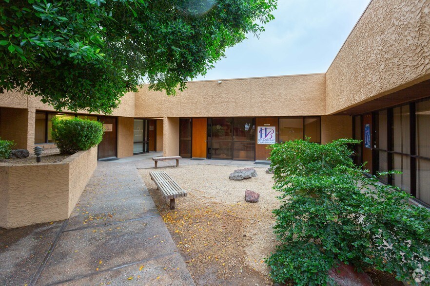More Photos Of 7330 E Earll Dr, Scottsdale Office For Lease