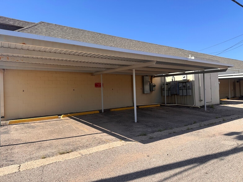 More Photos Of 2300 W Michigan Ave, Midland Medical For Lease