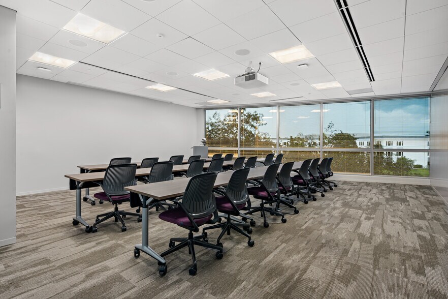 More Photos Of 1301 International Pky, Sunrise Office For Lease