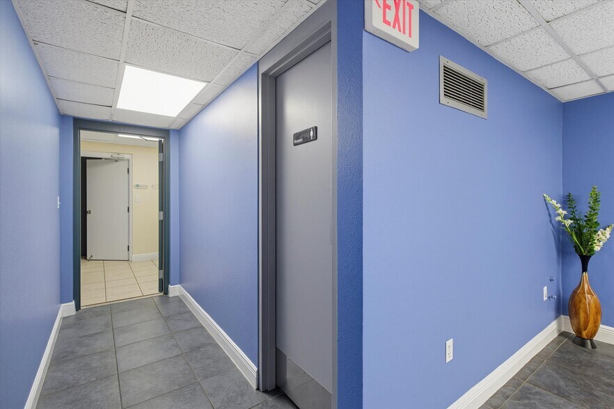 More Photos Of 1816 Old St Augustine Rd, Tallahassee Office For Sale