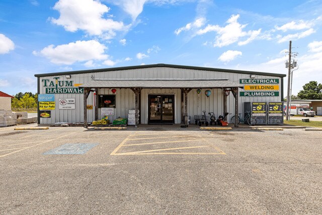 Primary Photo Of 691 N Hill St, Tatum Flex For Sale