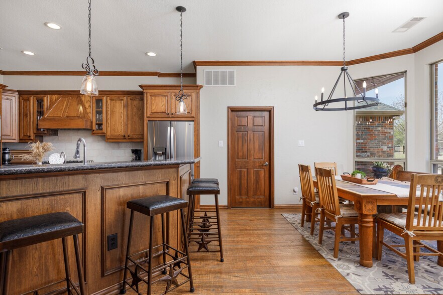 More Photos Of 11030 Wild Rose Ln, Anna Multifamily For Sale